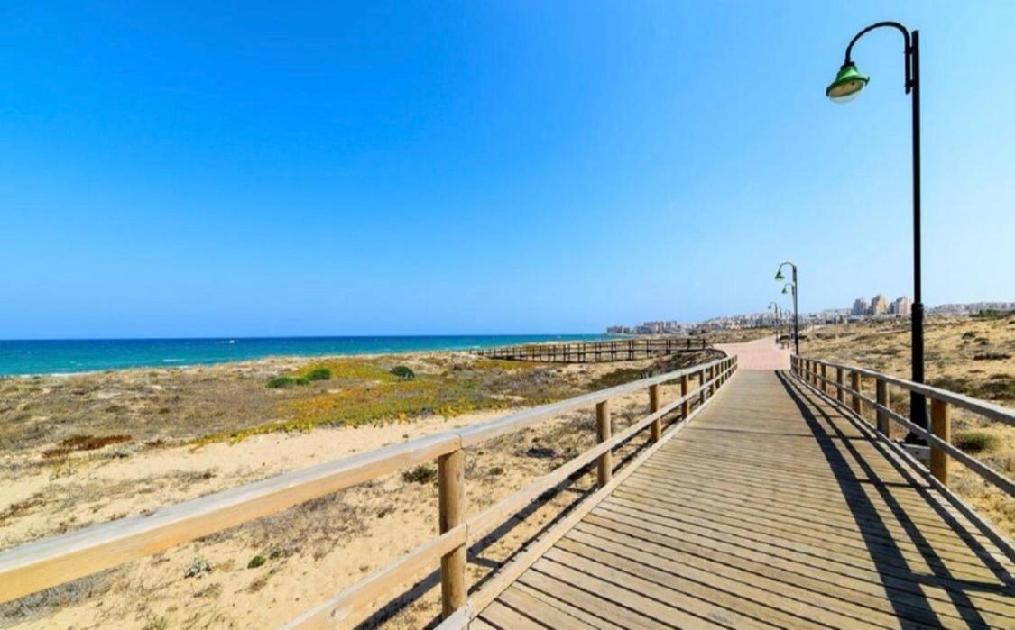 Apartment With Pool & Balcony Less Than 10Min Walk To La Mata Beach! Торевьиа Экстерьер фото