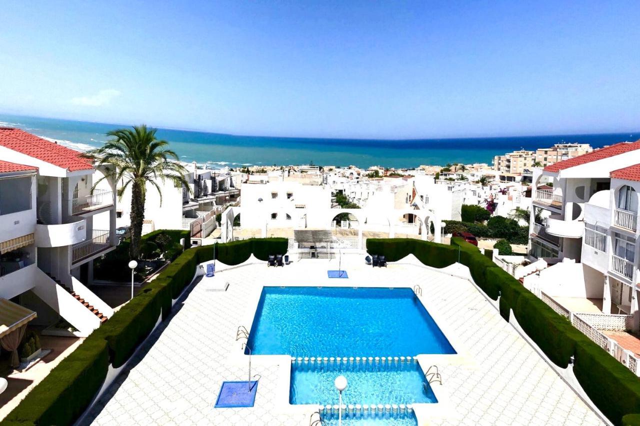 Apartment With Pool & Balcony Less Than 10Min Walk To La Mata Beach! Торевьиа Экстерьер фото